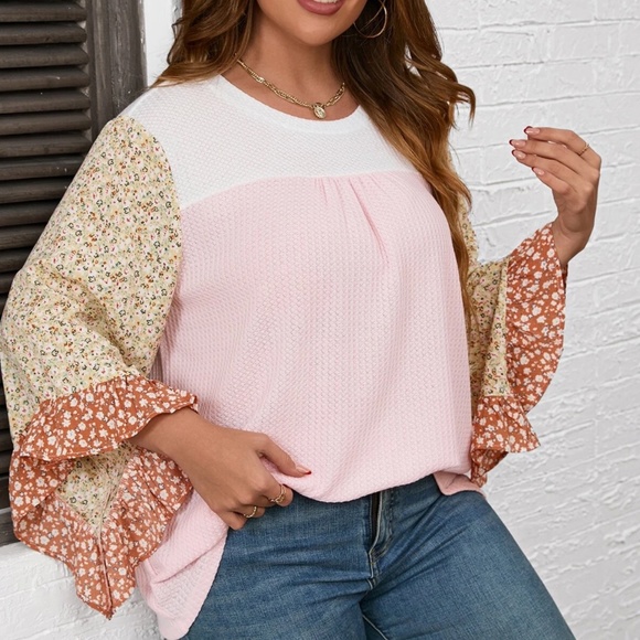 Plus Floral Print Waffle Knit 3/4 Ruffle Sleeve Top - Picture 7 of 8